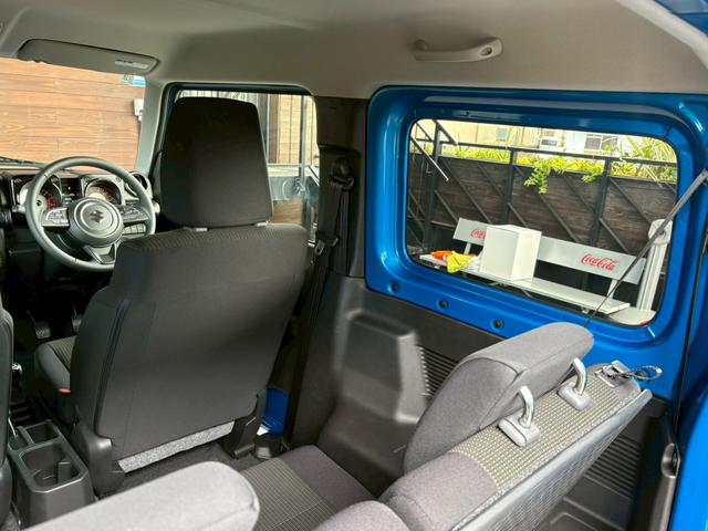 ジムニー ＸＣ　５ＭＴ　届出済未使用車　ボディ同色ＫＬＣフェイスグリルＳＪ　ニトロパワーマットブラック１６ＡＷ　バックカメラ　アルパインディスプレイオーディオ（16枚目）