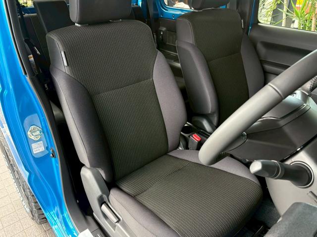ジムニー ＸＣ　５ＭＴ　届出済未使用車　ボディ同色ＫＬＣフェイスグリルＳＪ　ニトロパワーマットブラック１６ＡＷ　バックカメラ　アルパインディスプレイオーディオ（23枚目）