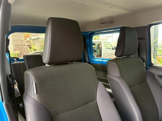 ジムニー ＸＣ　５ＭＴ　届出済未使用車　ボディ同色ＫＬＣフェイスグリルＳＪ　ニトロパワーマットブラック１６ＡＷ　バックカメラ　アルパインディスプレイオーディオ（24枚目）