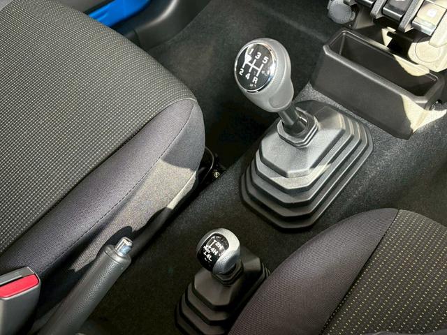 ジムニー ＸＣ　５ＭＴ　届出済未使用車　ボディ同色ＫＬＣフェイスグリルＳＪ　ニトロパワーマットブラック１６ＡＷ　バックカメラ　アルパインディスプレイオーディオ（37枚目）