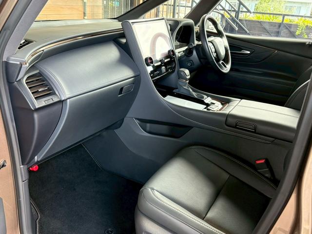 アルファードハイブリッド Ｚ　ワンオーナー　純正ナビＴＶ全方位カメラ　後席モニター　デジタルインナーミラー　左右独立ムーンルーフ　　ヴェルファイアハイブリッドＺプレミア用１９インチＡＷ　スペアタイヤ　アンビエントライト（36枚目）