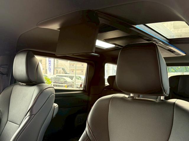 アルファードハイブリッド Ｚ　ワンオーナー　純正ナビＴＶ全方位カメラ　後席モニター　デジタルインナーミラー　左右独立ムーンルーフ　　ヴェルファイアハイブリッドＺプレミア用１９インチＡＷ　スペアタイヤ　アンビエントライト（39枚目）