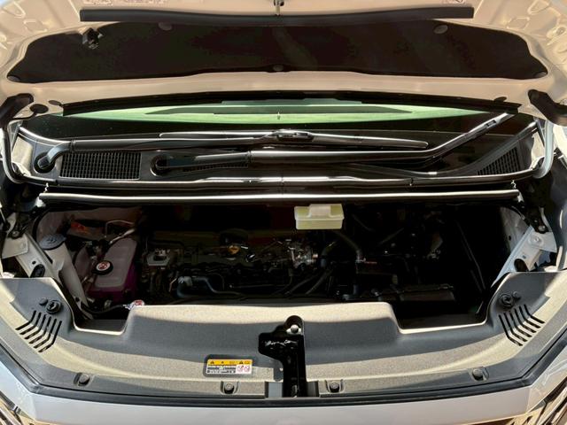 アルファードハイブリッド Ｚ　登録済未使用車　ＮＥＷ’Ｓコンプリート　ＮＥＷ’Ｓフルエアロ　車高調　ＲＡＹＳホムラ２１インチＡＷ　純正ナビＴＶ　全方位カメラ　フリップダウンモニター　アルパインリフトアップスピーカー　サンルーフ（24枚目）