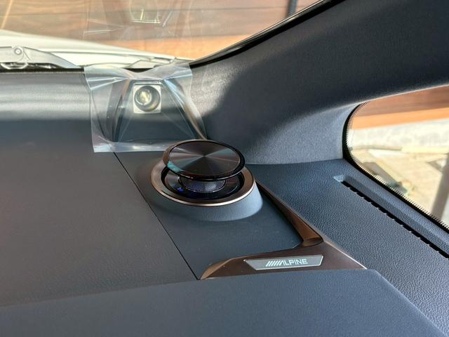 アルファードハイブリッド Ｚ　登録済未使用車　ＮＥＷ’Ｓコンプリート　ＮＥＷ’Ｓフルエアロ　車高調　ＲＡＹＳホムラ２１インチＡＷ　純正ナビＴＶ　全方位カメラ　フリップダウンモニター　アルパインリフトアップスピーカー　サンルーフ（57枚目）