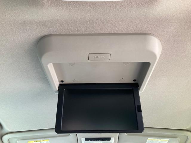 セレナ ｅ－パワー　ハイウェイスターＶ　ＧＡＷ　地デジナビ　全周囲カメラ　衝突軽減　ＬＥＤヘッドライト　クルコン　デジタルインナーミラー　電動格納ミラー　レザーシート　Ｂｌｕｅｔｏｏｔｈ　純正１６インチアルミ（13枚目）