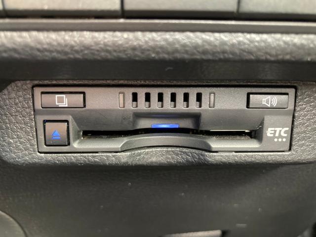 カローラツーリング ハイブリッド　ダブルバイビー　ＧＡＷ　地デジナビ　ＥＴＣ　前後ドラレコ　衝突軽減　ＬＥＤヘッドライト　電動格納ミラー　クルコン　障害物センサー　スマートキー　Ｂｌｕｅｔｏｏｔｈ　オートマチックハイビーム　シートヒーター（9枚目）