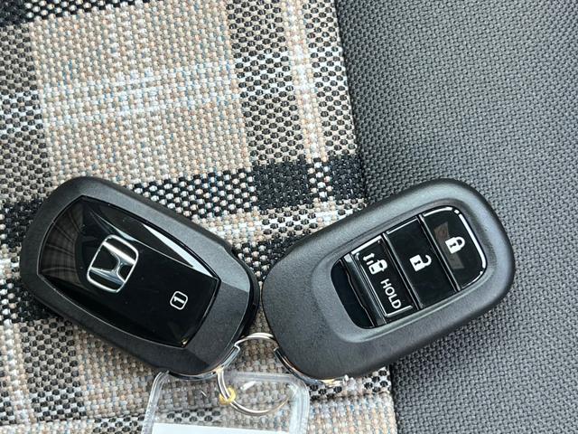 Ｎ－ＢＯＸジョイ ベースグレード　１オーナー車　シートヒーター　アイドリングストップ　プッシュスタート　スマートキー２本　両側スライドドア　クリアランスソナー　バックカメラ　オートハイビーム　電動格納ミラー　禁煙車　点検記録簿（16枚目）