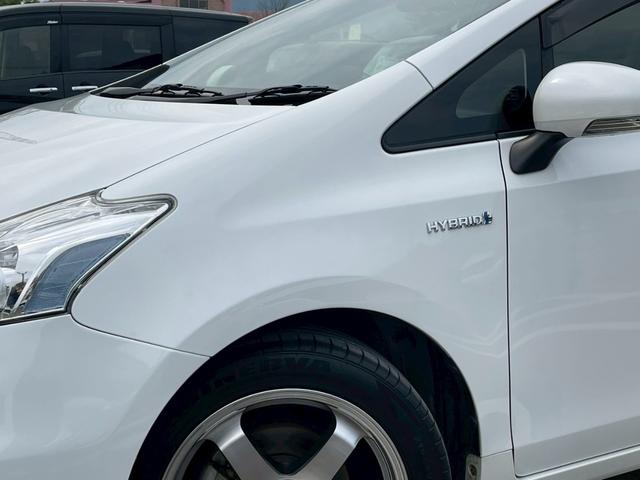 プリウスアルファ Ｇ　純正ナビ　フルセグＴＶ　スマ－トキ－　定期点検記録簿　禁煙車　ＬＥＤヘッドランプ　ステアリングリモコン　本革巻ステアリング　社外アルミ１７インチ　オートライト　オートマチックハイビーム　盗難防止（32枚目）