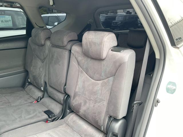 プリウスアルファ Ｇ　純正ナビ　フルセグＴＶ　スマ－トキ－　定期点検記録簿　禁煙車　ＬＥＤヘッドランプ　ステアリングリモコン　本革巻ステアリング　社外アルミ１７インチ　オートライト　オートマチックハイビーム　盗難防止（37枚目）