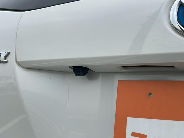 プリウスアルファ Ｇ　純正ナビ　フルセグＴＶ　スマ－トキ－　定期点検記録簿　禁煙車　ＬＥＤヘッドランプ　ステアリングリモコン　本革巻ステアリング　社外アルミ１７インチ　オートライト　オートマチックハイビーム　盗難防止（56枚目）