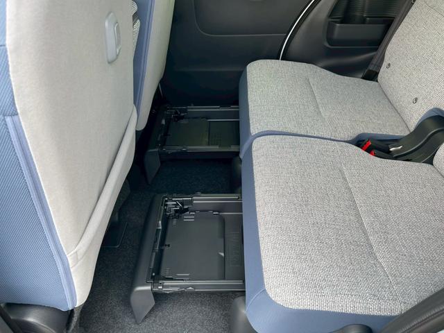 ムーヴキャンバス ストライプスＧ　スマートアシスト　禁煙車両　オートクルーズコントロール　電動パーキングブレーキ　ＬＥＤヘッドランプ　両側電動オートスライドドア　ホッとカップホルダー　シートヒーター　衝突軽減ブレーキ　スマートキー（30枚目）