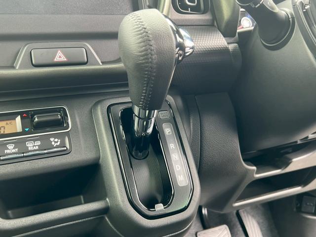 ハスラー タフワイルドターボ　禁煙車　スマートキー　レーダークルーズコントロール　レーンアシスト　衝突被害軽減システム　オートマチックハイビーム　シートヒーター　本革巻ステアリング　パドルシフト　１５インチ純正アルミホイール（52枚目）