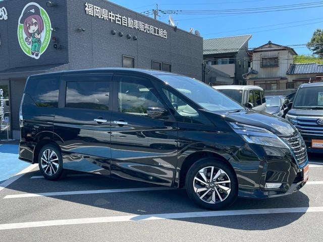 セレナ ｅ－パワー　ハイウェイスターＶ　禁煙車　全周囲カメラ　両側パワースライドドア　レーダークルーズコントロール　ＥＴＣ　後席モニター　１６インチ純正アルミホイール　前ドラレコ　ＬＥＤヘッドライト　オートハイビーム　３列シート（2枚目）
