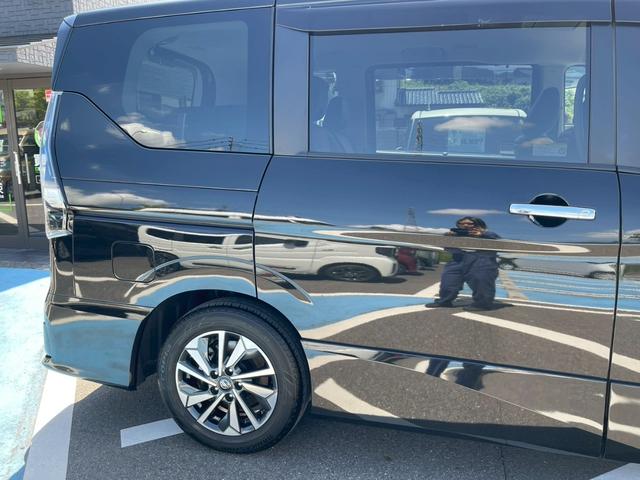 セレナ ｅ－パワー　ハイウェイスターＶ　禁煙車　全周囲カメラ　両側パワースライドドア　レーダークルーズコントロール　ＥＴＣ　後席モニター　１６インチ純正アルミホイール　前ドラレコ　ＬＥＤヘッドライト　オートハイビーム　３列シート（32枚目）