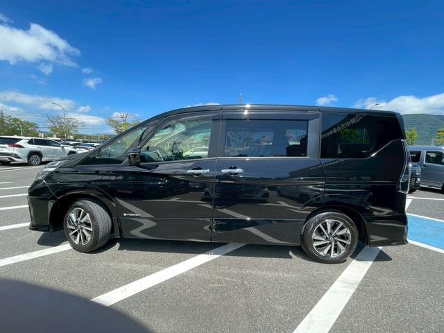 セレナ ｅ－パワー　ハイウェイスターＶ　禁煙車　全周囲カメラ　両側パワースライドドア　レーダークルーズコントロール　ＥＴＣ　後席モニター　１６インチ純正アルミホイール　前ドラレコ　ＬＥＤヘッドライト　オートハイビーム　３列シート（33枚目）