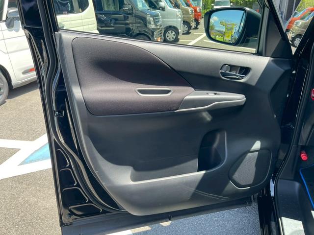セレナ ｅ－パワー　ハイウェイスターＶ　禁煙車　全周囲カメラ　両側パワースライドドア　レーダークルーズコントロール　ＥＴＣ　後席モニター　１６インチ純正アルミホイール　前ドラレコ　ＬＥＤヘッドライト　オートハイビーム　３列シート（41枚目）