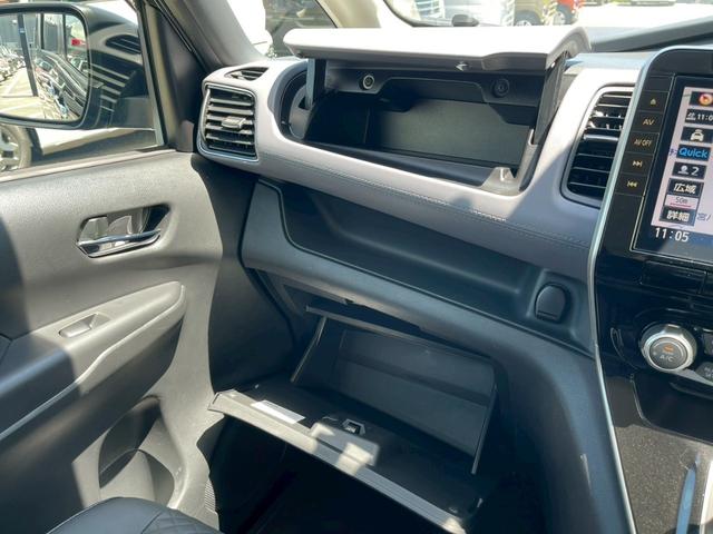 セレナ ｅ－パワー　ハイウェイスターＶ　禁煙車　全周囲カメラ　両側パワースライドドア　レーダークルーズコントロール　ＥＴＣ　後席モニター　１６インチ純正アルミホイール　前ドラレコ　ＬＥＤヘッドライト　オートハイビーム　３列シート（45枚目）