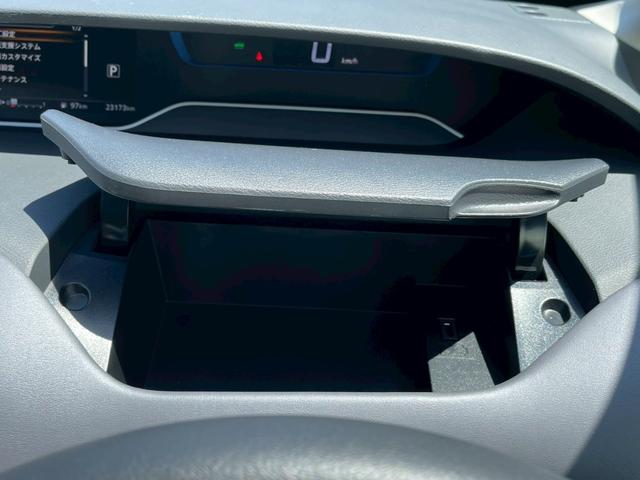セレナ ｅ－パワー　ハイウェイスターＶ　禁煙車　全周囲カメラ　両側パワースライドドア　レーダークルーズコントロール　ＥＴＣ　後席モニター　１６インチ純正アルミホイール　前ドラレコ　ＬＥＤヘッドライト　オートハイビーム　３列シート（55枚目）
