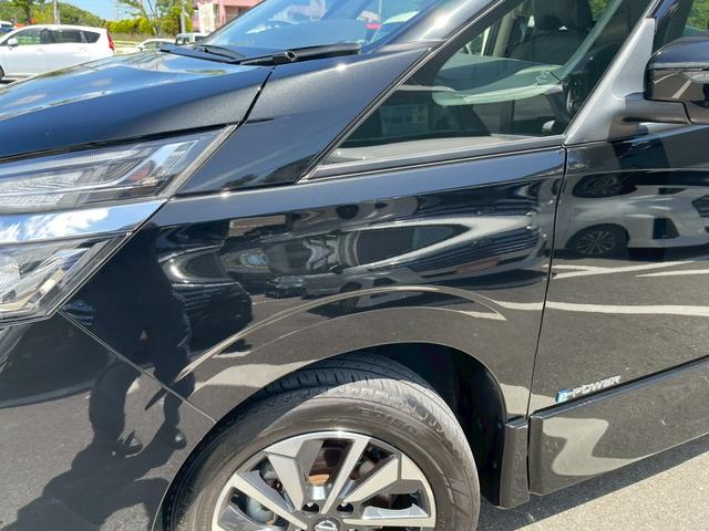 セレナ ｅ－パワー　ハイウェイスターＶ　禁煙車　全周囲カメラ　両側パワースライドドア　レーダークルーズコントロール　ＥＴＣ　後席モニター　１６インチ純正アルミホイール　前ドラレコ　ＬＥＤヘッドライト　オートハイビーム　３列シート（63枚目）