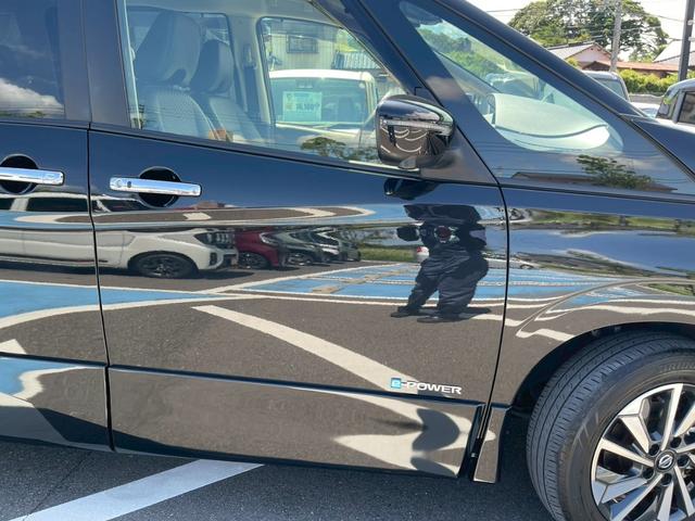セレナ ｅ－パワー　ハイウェイスターＶ　禁煙車　全周囲カメラ　両側パワースライドドア　レーダークルーズコントロール　ＥＴＣ　後席モニター　１６インチ純正アルミホイール　前ドラレコ　ＬＥＤヘッドライト　オートハイビーム　３列シート（70枚目）