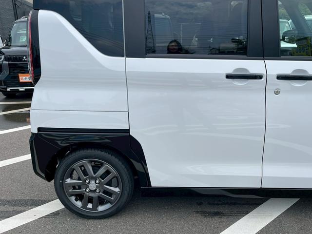 デリカミニ Ｔ　プレミアム　リミテッドエディション　１オーナー　パワースライドドア　定期点検記録簿　禁煙車　ＬＥＤヘッドランプシートヒーター　オートライト　オートマチックハイビーム　スマートキーキーレス　盗難防止装置　全周囲カメラ（35枚目）