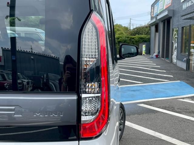 デリカミニ Ｔ　プレミアム　リミテッドエディション　１オーナー　パワースライドドア　定期点検記録簿　禁煙車　ＬＥＤヘッドランプシートヒーター　オートライト　オートマチックハイビーム　スマートキーキーレス　盗難防止装置　全周囲カメラ（45枚目）