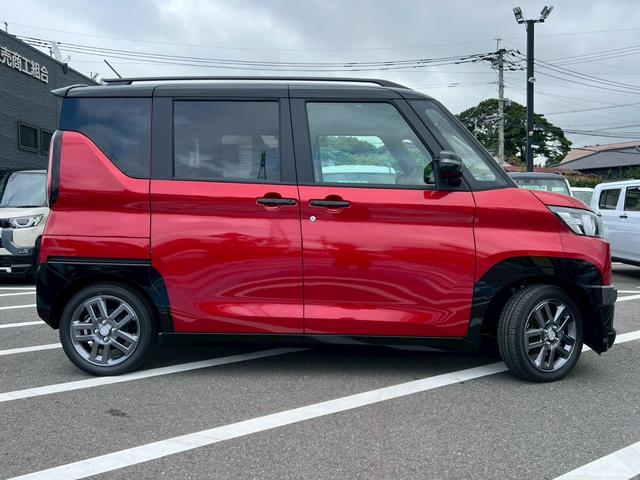 デリカミニ Ｇ　プレミアム　リミテッドエディション　両側電動スライドドア　シートヒーター　全周囲カメラ　純正アルミホイール　ルーフレール　ワンオーナー　登録届け出済み未使用車　定期点検記録簿　ヒルディセントコントロール　リアサーキュレーター（15枚目）