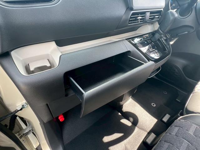 デリカミニ Ｇ　プレミアム　リミテッドエディション　１オーナー　パワースライドドア　禁煙車　ＬＥＤヘッドランプ　シートヒーター　オートマチックハイビーム　フォグランプ　バックカメラ　リアビュー付モニター　本革巻ステアリング　ハーフレザーシート（28枚目）