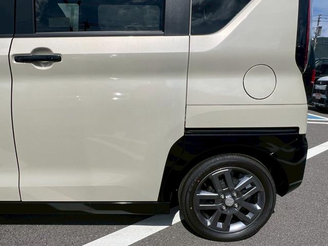 デリカミニ Ｇ　プレミアム　リミテッドエディション　１オーナー　パワースライドドア　禁煙車　ＬＥＤヘッドランプ　シートヒーター　オートマチックハイビーム　フォグランプ　バックカメラ　リアビュー付モニター　本革巻ステアリング　ハーフレザーシート（54枚目）
