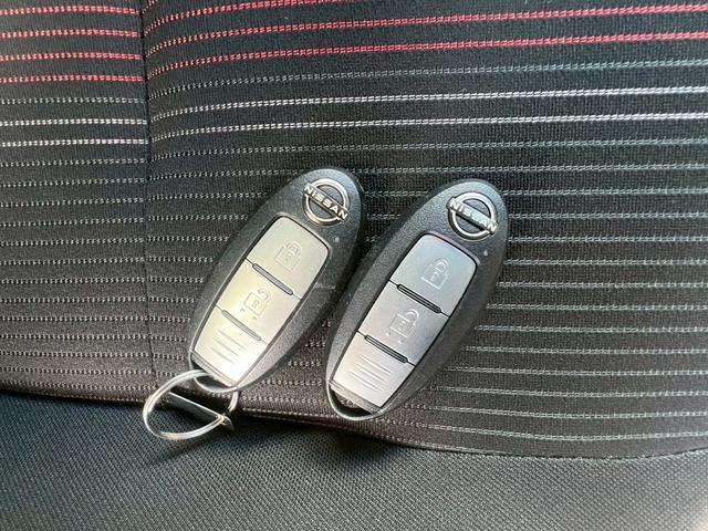 オーラ ニスモ　全周囲カメラ　禁煙車　ドラレコ　レーダークルーズコントロール　ＬＥＤヘッドランプ　フロントフォグランプ　デジタルルームミラー　電動パーキングブレーキ　オートライト　ＥＴＣ　ブラインドスポットモニター（67枚目）