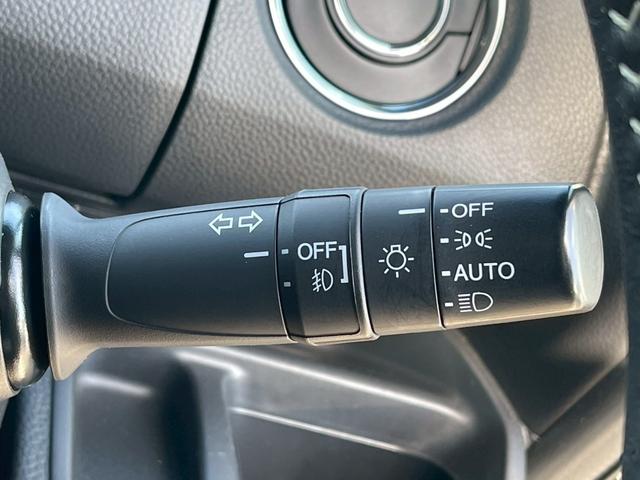 N-BOXカスタム G・Lターボホンダセンシング 禁煙車 両側電動スライドドア ETC フルセグナビ 障害物センサー レーダークルーズコントロール バックカメラ シートヒーター スマートキー 純正アルミ ベンチシート チップアップシート(16枚目)