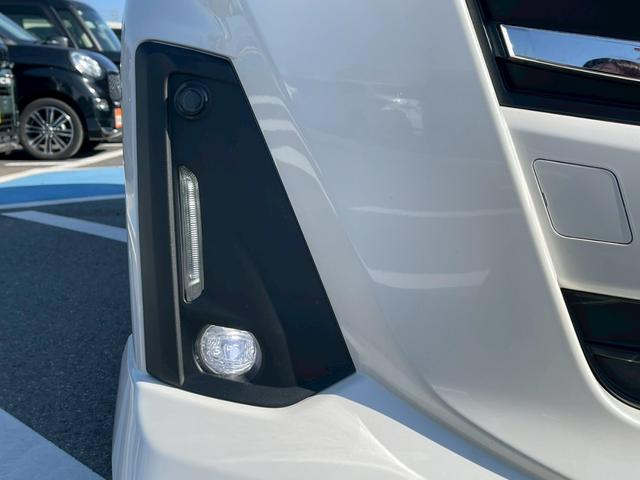 ルーミー カスタムＧ　禁煙　障害物センサー　ワンオーナー　両側電動スライドドア　バックカメラ　純正ナビ　フルセグＴＶ　ＥＴＣ　レーダークルーズコントロール　スマートキー　フラットシート　純正アルミホイール　ドアバイザー（49枚目）