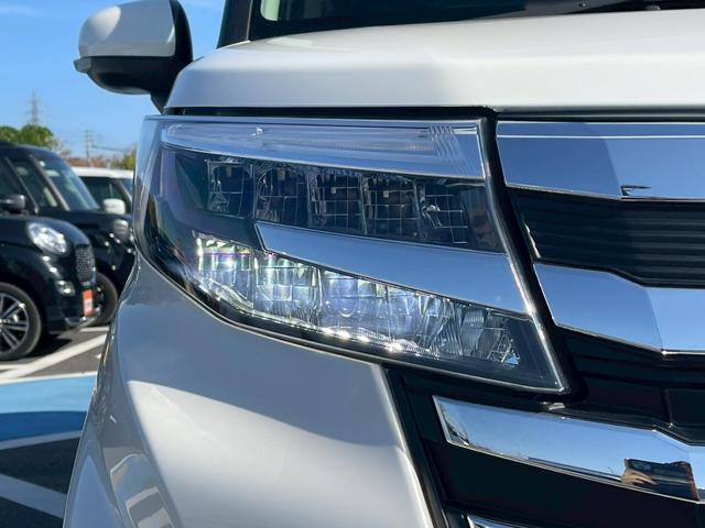 ルーミー カスタムＧ　禁煙　障害物センサー　ワンオーナー　両側電動スライドドア　バックカメラ　純正ナビ　フルセグＴＶ　ＥＴＣ　レーダークルーズコントロール　スマートキー　フラットシート　純正アルミホイール　ドアバイザー（54枚目）