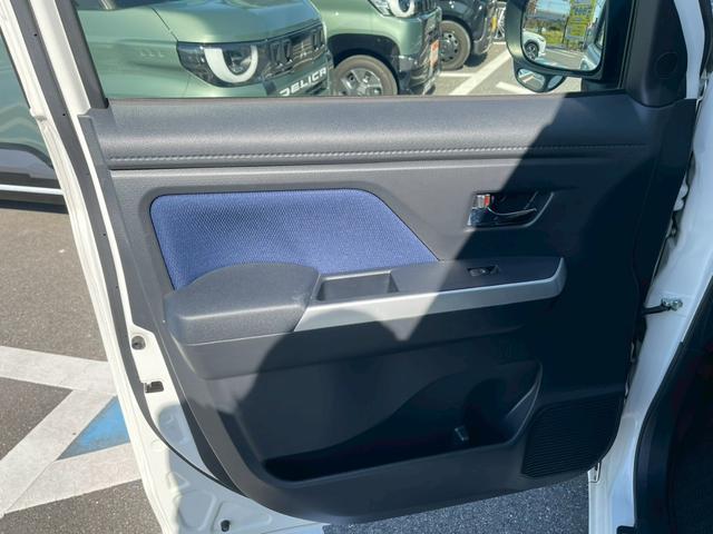 トール カスタムＧ　ターボ　ＳＡＩＩＩ　両側電動スライドドア　バックカメラ　レ－ダークルーズコントロール　衝突軽減ブレーキ　ＬＥＤヘッドランプ　オートハイビーム　禁煙車　純正１５インチアルミ　スマートキー　電動パーキングブレーキ（13枚目）