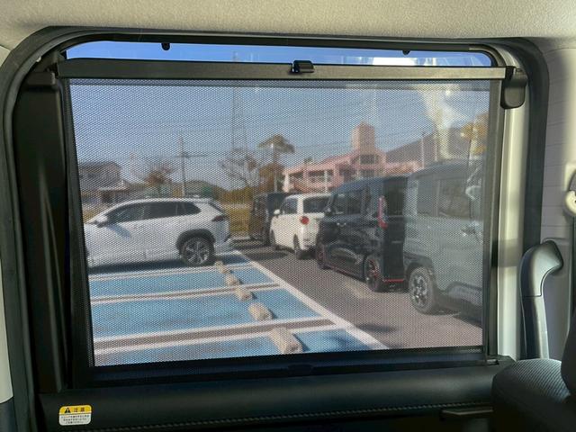 トール カスタムＧ　ターボ　ＳＡＩＩＩ　両側電動スライドドア　バックカメラ　レ－ダークルーズコントロール　衝突軽減ブレーキ　ＬＥＤヘッドランプ　オートハイビーム　禁煙車　純正１５インチアルミ　スマートキー　電動パーキングブレーキ（19枚目）