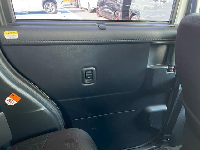 トール カスタムＧ　ターボ　ＳＡＩＩＩ　両側電動スライドドア　バックカメラ　レ－ダークルーズコントロール　衝突軽減ブレーキ　ＬＥＤヘッドランプ　オートハイビーム　禁煙車　純正１５インチアルミ　スマートキー　電動パーキングブレーキ（24枚目）