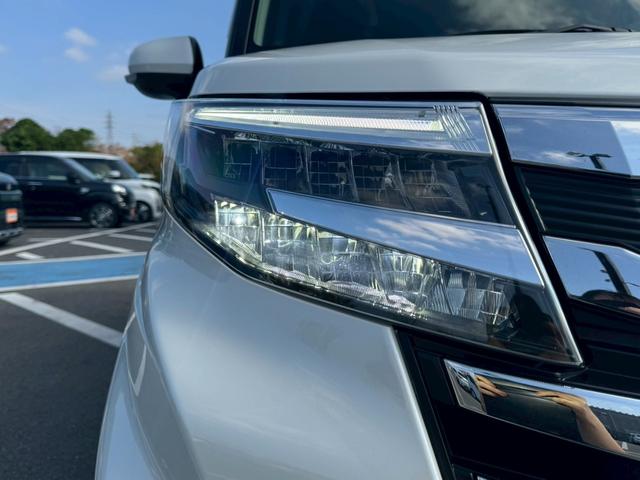 ルーミー カスタムG-T スマートアシスト ディスプレイオーディオ ETC2.0 前後ドラレコ 純正15インチアルミホイール 両側電動スライドドア GRエアロ バックカメラ LEDヘッドランプ フロントフォグランプ(68枚目)