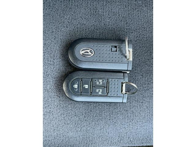 ムーヴキャンバス Ｘブラックインテリアリミテッド　ＳＡＩＩＩ　全周囲カメラ　ワンオーナー　禁煙車　両側電動スライドドア　フルセグＴＶ　レーンアシスト　１０インチＤオーディオ　スマートキー　ベンチシート　純正１４インチアルミホイール　フロントフォグランプ（18枚目）