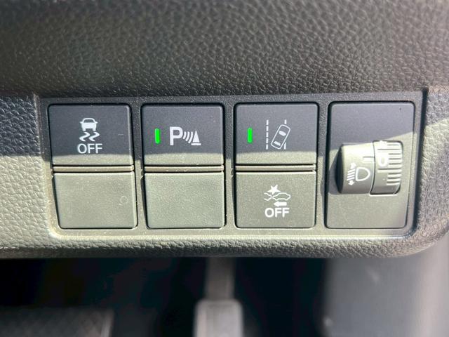 Ｎ－ＷＧＮカスタム Ｌ・ターボホンダセンシング　バックカメラ　純正ナビ　禁煙車　シートヒーター　レーダークルーズコントロール　障害物センサー　レーンアシスト　横滑り防止　スマートキー　フォグランプ　純正１５インチアルミホイール　定期点検記録簿（8枚目）