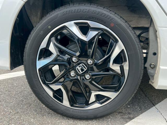 Ｎ－ＷＧＮカスタム Ｌ・ターボホンダセンシング　バックカメラ　純正ナビ　禁煙車　シートヒーター　レーダークルーズコントロール　障害物センサー　レーンアシスト　横滑り防止　スマートキー　フォグランプ　純正１５インチアルミホイール　定期点検記録簿（13枚目）