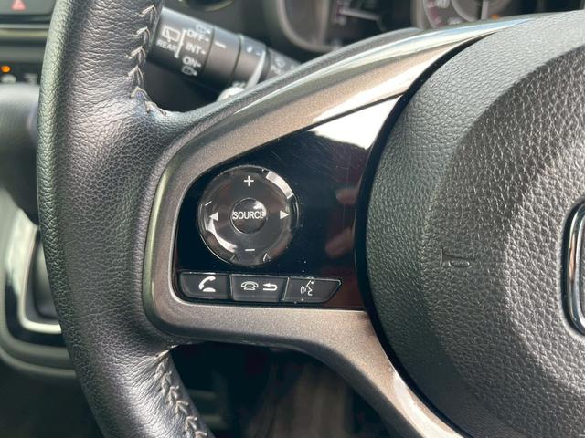 Ｎ－ＷＧＮカスタム Ｌ・ターボホンダセンシング　禁煙車　パドルシフト　レーダークルーズコントロール　障害物センサー　レーンアシスト　ドラレコ　ＥＴＣ　フルセグＴＶ　スマートキー　ＬＥＤヘッドランプ　フロントフォグランプ　純正アルミ（15枚目）