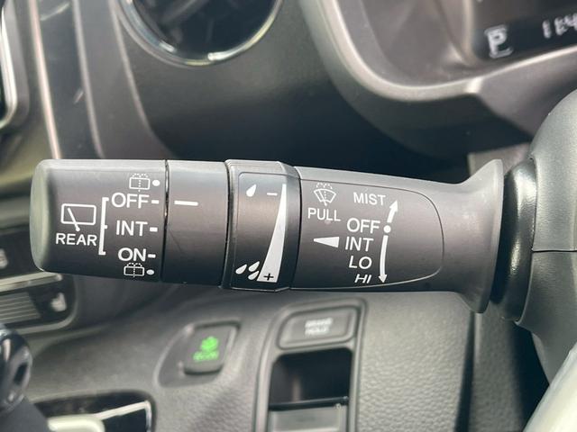 Ｎ－ＷＧＮカスタム Ｌ・ターボホンダセンシング　禁煙車　パドルシフト　レーダークルーズコントロール　障害物センサー　レーンアシスト　ドラレコ　ＥＴＣ　フルセグＴＶ　スマートキー　ＬＥＤヘッドランプ　フロントフォグランプ　純正アルミ（19枚目）