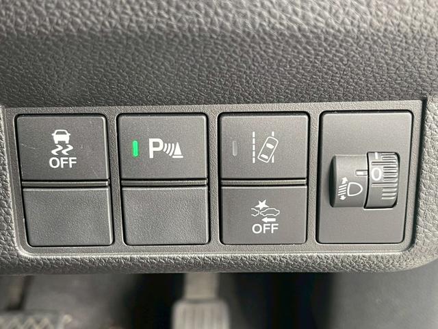 Ｎ－ＷＧＮカスタム Ｌ・ターボホンダセンシング　禁煙車　パドルシフト　レーダークルーズコントロール　障害物センサー　レーンアシスト　ドラレコ　ＥＴＣ　フルセグＴＶ　スマートキー　ＬＥＤヘッドランプ　フロントフォグランプ　純正アルミ（20枚目）