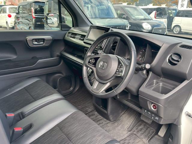 Ｎ－ＷＧＮカスタム Ｌ・ターボホンダセンシング　禁煙車　パドルシフト　レーダークルーズコントロール　障害物センサー　レーンアシスト　ドラレコ　ＥＴＣ　フルセグＴＶ　スマートキー　ＬＥＤヘッドランプ　フロントフォグランプ　純正アルミ（22枚目）