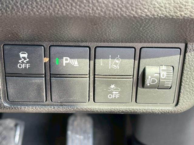 N-WGNカスタム Gホンダセンシング 禁煙車 アダプティブクルーズコントロール 障害物センサー フルフラットシート ベンチシート バイザー付 スマートキー LEDヘッドランプ 定期点検記録簿 盗難防止装置 純正アルミホイール14インチ(77枚目)