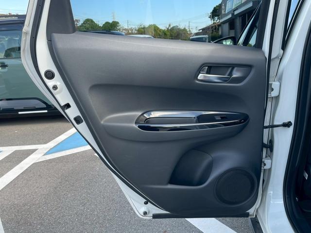 フィット e:HEVクロスター 障害物センサー 禁煙車 レーンアシスト レーダークルーズコントロール 前後ドラレコ ETC 9インチナビ スマートキー フラットシート LEDヘッドランプ 純正16インチアルミホイール バックカメラ(26枚目)