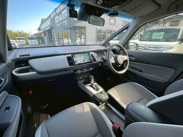 フィット e:HEVクロスター 障害物センサー 禁煙車 レーンアシスト レーダークルーズコントロール 前後ドラレコ ETC 9インチナビ スマートキー フラットシート LEDヘッドランプ 純正16インチアルミホイール バックカメラ(34枚目)