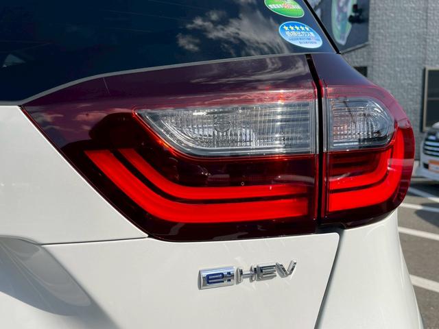 フィット e:HEVクロスター 障害物センサー 禁煙車 レーンアシスト レーダークルーズコントロール 前後ドラレコ ETC 9インチナビ スマートキー フラットシート LEDヘッドランプ 純正16インチアルミホイール バックカメラ(43枚目)