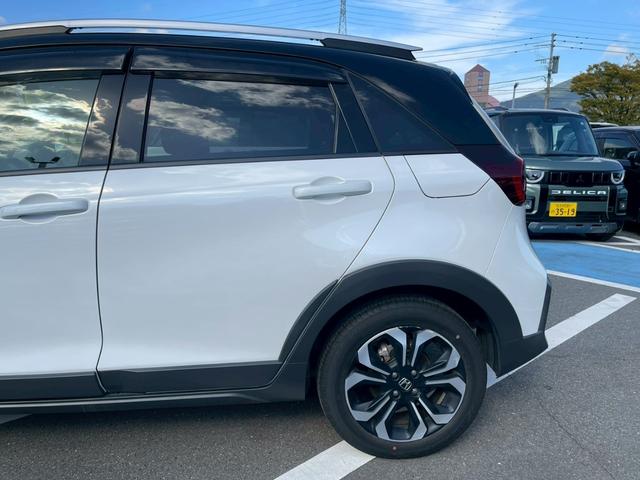 フィット e:HEVクロスター 障害物センサー 禁煙車 レーンアシスト レーダークルーズコントロール 前後ドラレコ ETC 9インチナビ スマートキー フラットシート LEDヘッドランプ 純正16インチアルミホイール バックカメラ(54枚目)