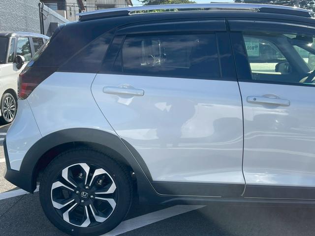 フィット e:HEVクロスター 障害物センサー 禁煙車 レーンアシスト レーダークルーズコントロール 前後ドラレコ ETC 9インチナビ スマートキー フラットシート LEDヘッドランプ 純正16インチアルミホイール バックカメラ(77枚目)